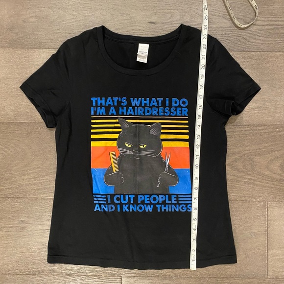 Hairdresser cat tshirt - Picture 2 of 3